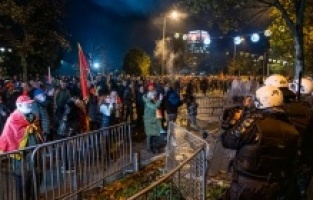 AB'den, Karadağ'a 'cumhurbaşkanının yetkilerini kısıtlayan kararı' iptal çağrısı