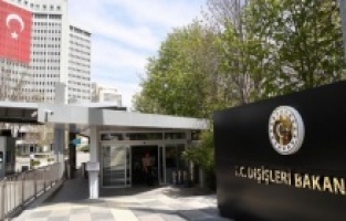 Bosna Hersek'in AB'den "aday ülke" statüsü almasına Türkiye'den tebrik
