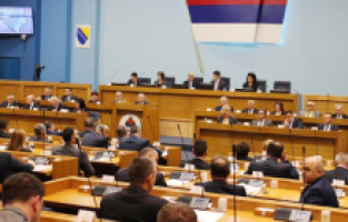 Bosna Hersek'in Sırp Cumhuriyeti entitesinde anayasaya aykırı taşınmaz mülk yasası kabul edildi