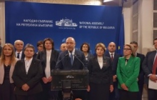 Bulgaristan’da Prof. Gabrovski’nin kabine taslağı parlamentoda güvenoyu alamadı