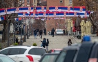 Kosova'daki barikatların müsebbibinin tutukluluğu ev hapsine çevrildi