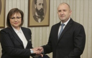 Bulgaristan'da hükümet kuramayan sosyalistler görevi Radev'e iade etti