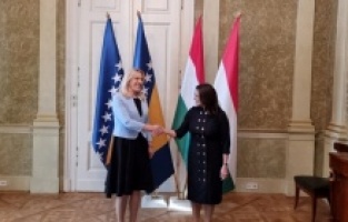 Macaristan Bosna Hersek'in AB üyeliğini destekliyor