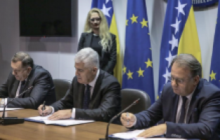 Saraybosna merkezli iki parti, Dodik yüzünden hükümette yer almayı reddetti