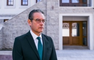 Karadağ'dan deprem bölgesine 27 ton yardım gönderildi