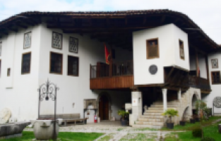 Osmanlı dönemi yapısıyla farklı tarihi dönemleri kucaklayan müze: İşkodra Tarih Müzesi