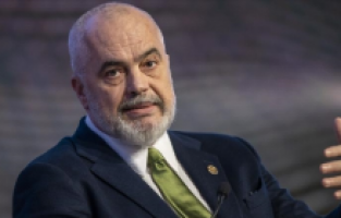 Rama: “Arnavutlar birleşmeli”