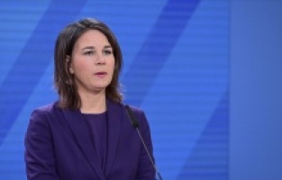 Almanya Dışişleri Bakanı Baerbock: "Kuzey Makedonya'nın yeri AB'dir"