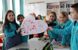 Bosna Hersek'teki TMV'li öğrenciler, Türkiye'deki depremzede akranlarına birlik mesajı gönderdi