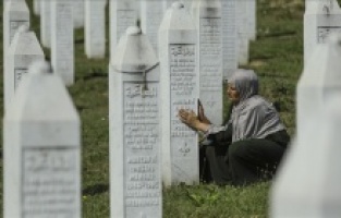 Srebrenitsa Anneleri'nden ABD Başkanı Biden'a mektup