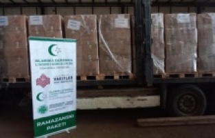 Türkiye'den gönderilen 5 bin ramazan paketi Bosna Hersek'e ulaştı