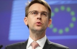 AB'den Sırbistan'a uyarı