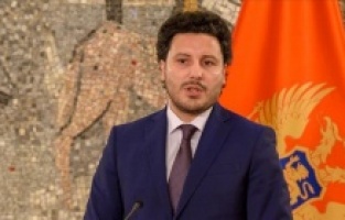 Abazovic: "Karadağ, Dodik'in ayrılıkçı eylemlerini desteklemeyecek"