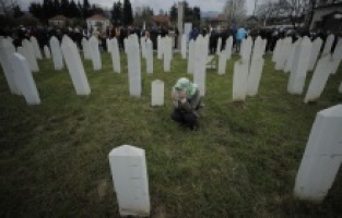 Bosna Hersek'teki Ahmiçi Katliamı'nın kurbanları törenle anıldı
