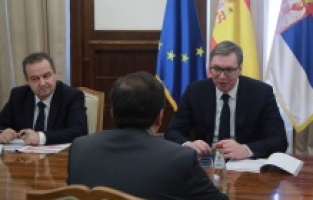 Sırbistan Cumhurbaşkanı Vucic, İspanya Dışişleri Bakanı Albares'i kabul etti