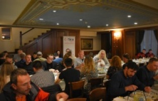 TİKA, Türkiye'deki arama kurtarma çalışmalarına katılan Bosna Hersekli ekiplere iftar verdi