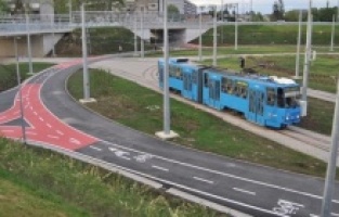 Zagreb'de ilginç olay: Tramvayı çalıp bir tur attıktan sonra yerine götürdü