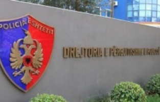 Arnavutluk'ta askeri tesise girerken gözaltına alınan yabancılar serbest bırakıldı