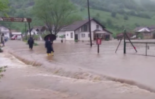 Bosna Hersek ve Hırvatistan'da sel