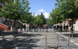 NATO, Kosova'ya ilave asker gönderiyor