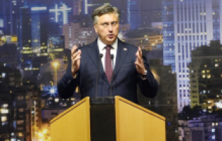 Plenkovic: “Schmidt, bağımsız karar alıyor”