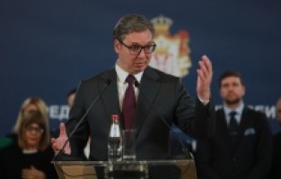 Vucic: "Gösterilere 50 bin kişi değil, 9 bin kişi katıldı"