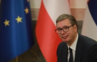 Vucic'ten Kosova ile diyaloğun devamı için Sırp Belediyeler Birliği "şart" vurgusu