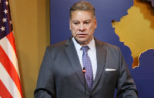 Escobar: "Kosova'daki kriz bölgesel çatışmaya dönüşebilir"