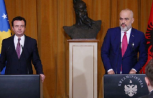 Tiran-Priştine hattı gerildi