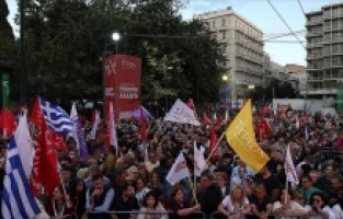 Yunanistan bir ay içinde ikinci kez sandığa gidiyor