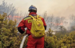 Sırbistan'dan Yunanistan'a yardım