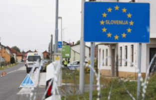 Slovenya, Hırvatistan sınırına kontrol noktaları kuruyor