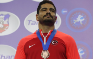 Taha Akgül, Sırbistan’dan Olimpiyat kotası ile döndü