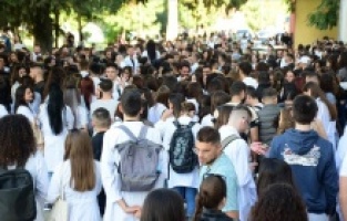 Arnavutluk’ta tıp öğrencileri "zorunlu istihdama" karşı protesto düzenledi