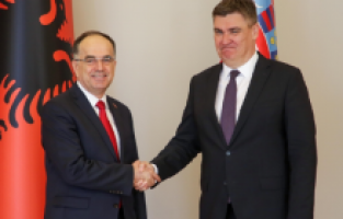 Begaj: "Kosova-Sırbistan ilişkilerinin normalleşmesinin tek yolu diyalog"