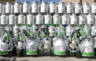 TİKA’dan Kosova’daki süt üreticilerine destek