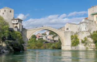 Mostar Köprüsü’nün yıkılışının üzerinden 30 yıl geçti