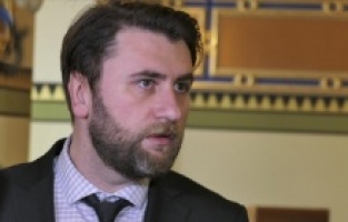 Bosna Hersek Yahudi Kültür ve Eğitim Derneği Başkanı Andrle: 20 binden fazla sivilin öldürülmesi, izlenmesi zor bir olay