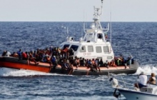 Arnavutluk'ta Anayasa Mahkemesi, İtalya ile göçmen anlaşmasını onayladı