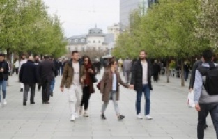 Kosova halkının yaklaşık yüzde 30’u bu yıl ülkeden ayrılmayı planlıyor