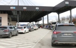 Sırbistan'da Kosova plakalı araçların serbest dolaşımı sorunsuz devam ediyor